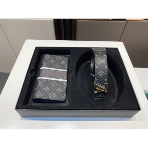 Louis Vuitton Louis belt set