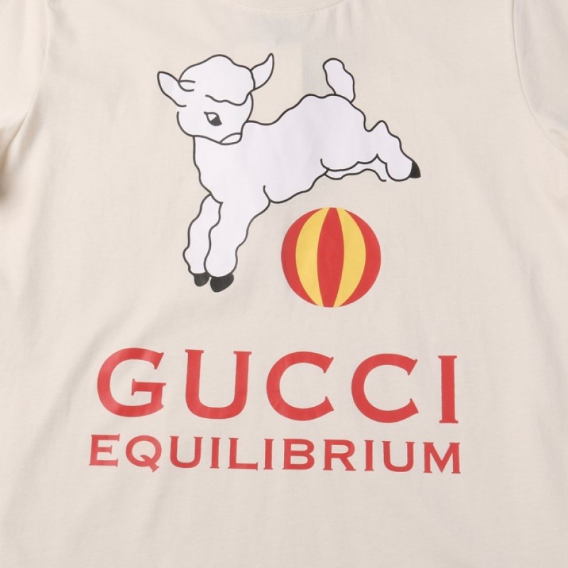 Lamb logo T-shirt with ball
