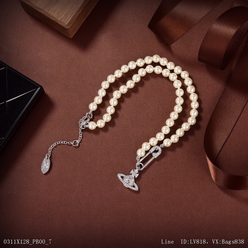 00168_ X128PB00_ Vivienne Westwood, Queen Mother of Wales Saturn pearl necklace, elegant and exquisite design
