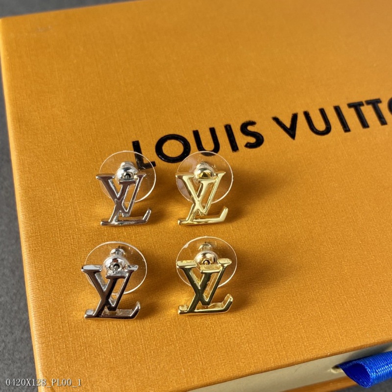 00042_ X128PL00_ Gold and silver are beautiful. LV Louis Vuitton earrings are elegant, intellectual, high-grade and versatile. The style is simply beautiful