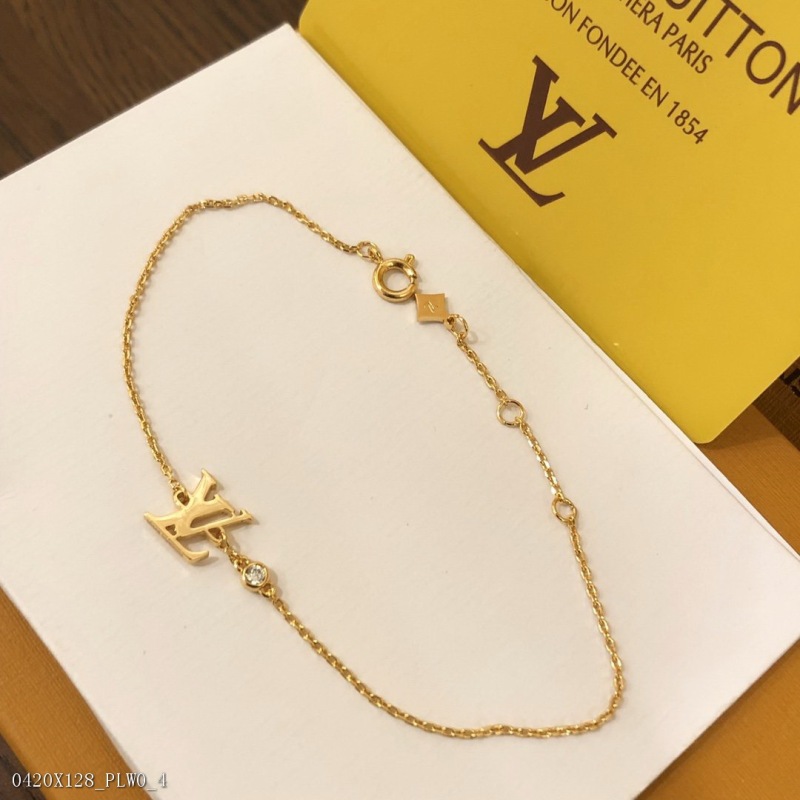 00072_ X128PLW0_ High quality real shot Louis Vuitton lv bracelet letter simple classic letter original 18K gold plating process counter