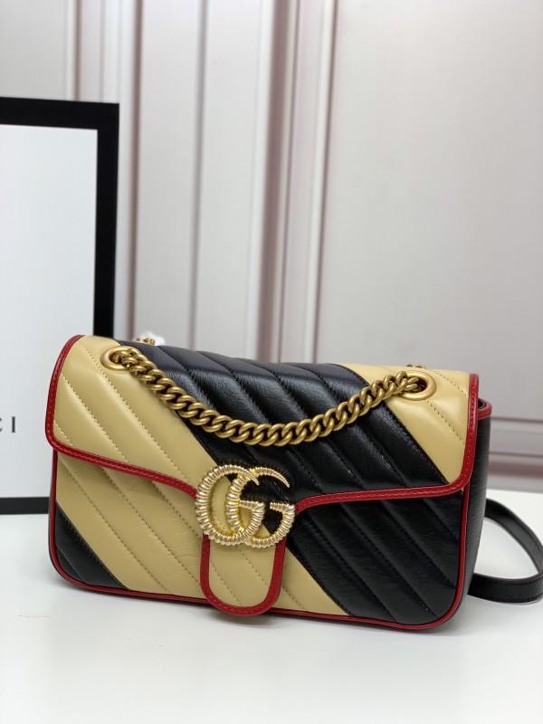 GG Marmont Messenger Bag with chain strap