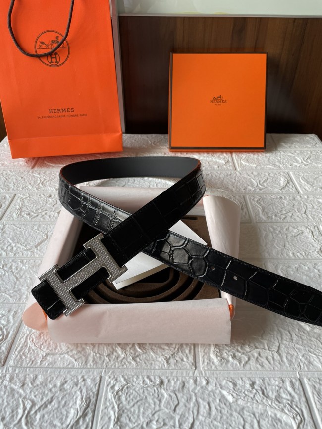 Hermes double-sided leather crocodile print belt