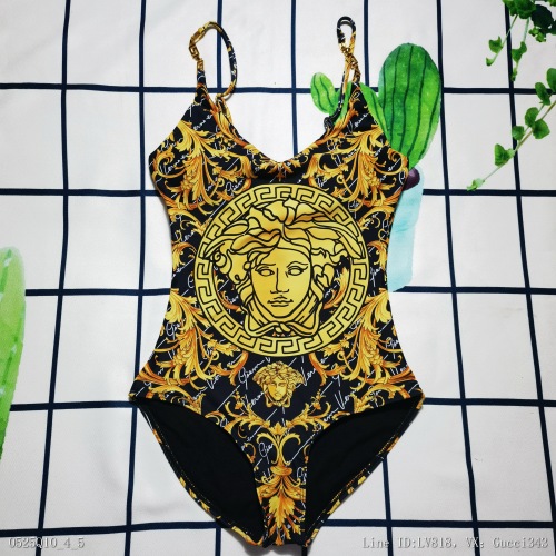 418_ Versace new swimsuit