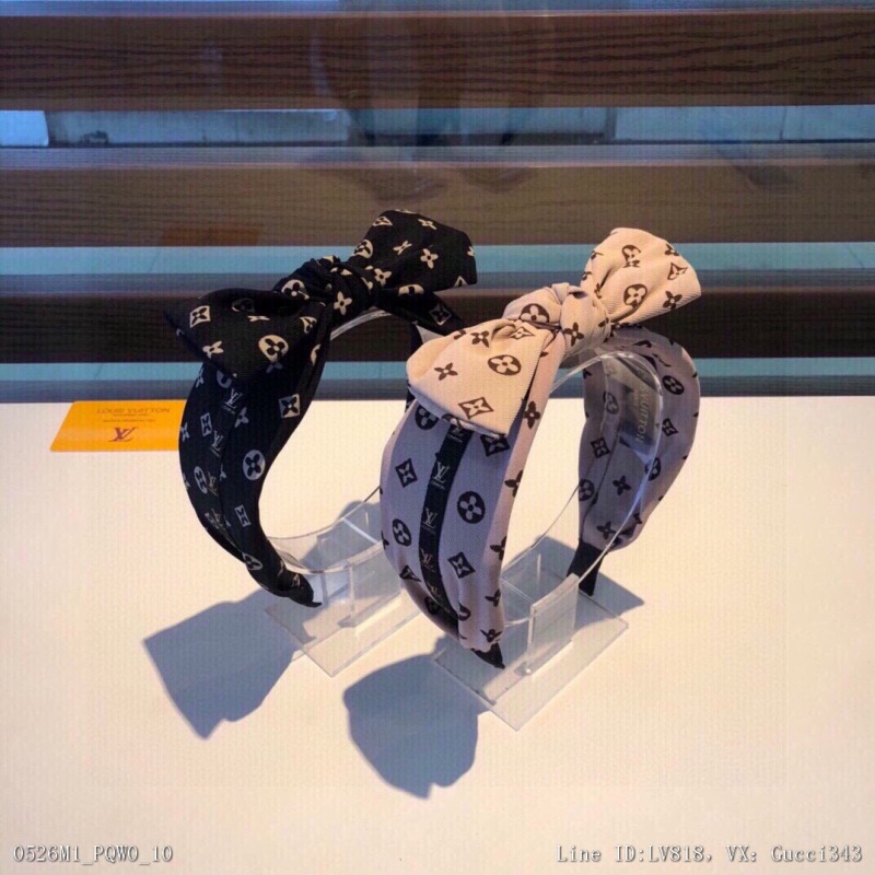 00067_ M1pqw0_ LV Louis Vuitton's popular new hair hoops, bows and headbands with packaging
