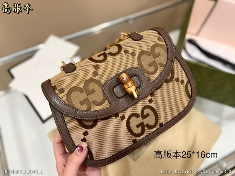 00400_ A88PE0W0_ Folding aircraft box Gucci finally re engraved bamboo bags and new and old flowers. Gucci officially announced global