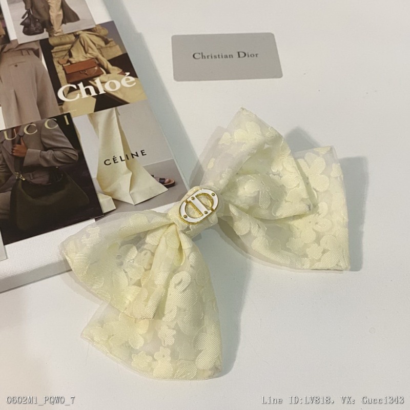 00025_ M1PQW0_ Equipped with special counter packaging Dior Dior's latest popular bowknot Zhonggu five gold hairpin letter is a must for me