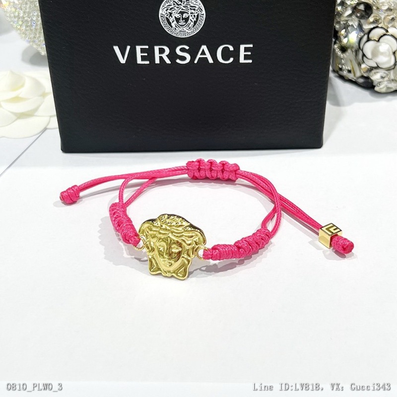 00024_ Y07plw0 Versace: this hand has a beautiful Medusa string, which is a classic Versace match
