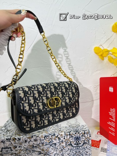 Dior Dior New Product Chain Bag