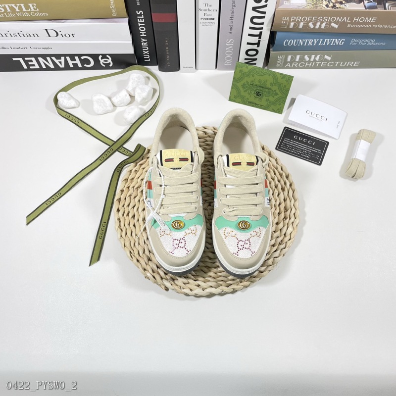 Autry little white shoes liglio is fully launched Hot global counter official website breaks out of stock Autry little white shoes super retro and wild look good -looking 