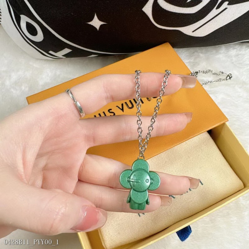 Little beauty necklace green solar flower personality is simple and daily, you can perfectly match the street