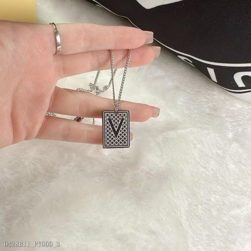 Lv poker card couple necklace silver gold color