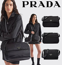 Prada/普拉達男女同款Re-Nylon加襯郵差包