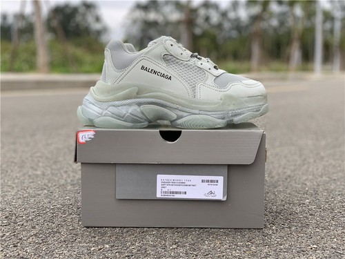 B 17FW Tripe-S High End Sneaker-056