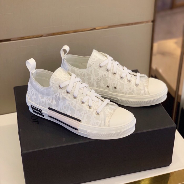 Super Max Dior Shoes-089