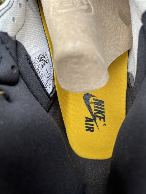 Authentic Air Jordan 1 High OG “Yellow Toe” 2022