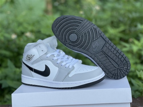 Authentic Air Jordan 1 Mid “Light Smoke Grey” GS