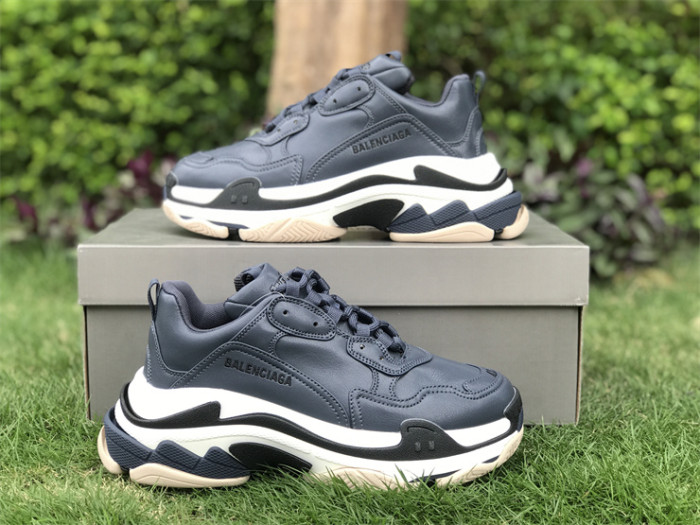 B 17FW Tripe-S High End Sneaker-339