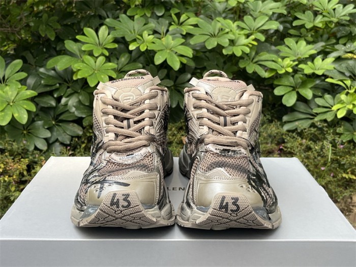 B 17FW Tripe-S High End Sneaker-431