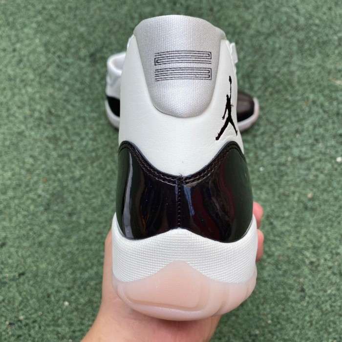 Authentic Air Jordan 11 WMNS “Neapolitan”