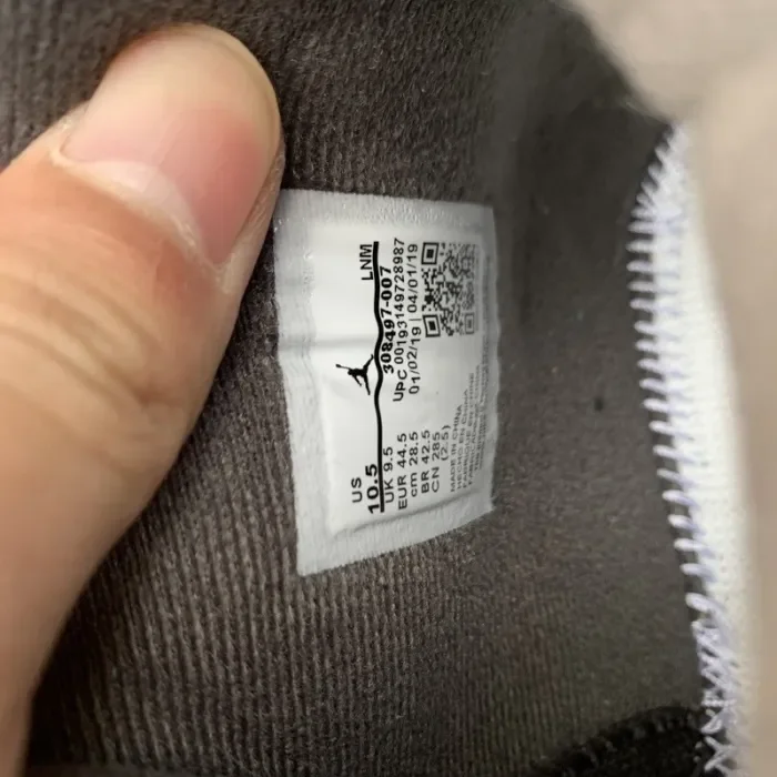 Authentic Kaws x Air Jordan 4 “Cool Grey”