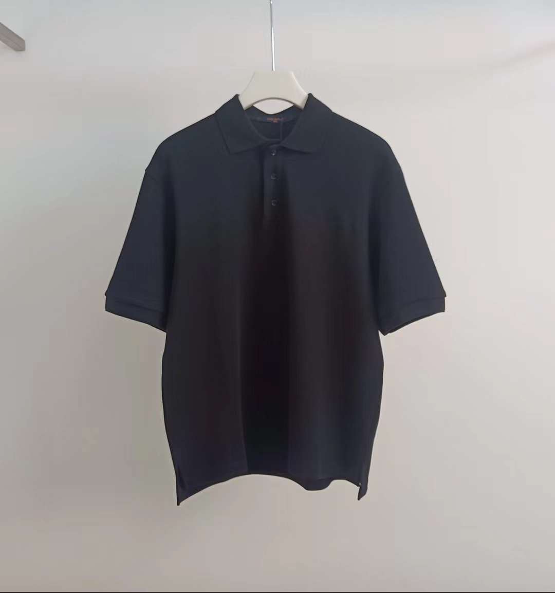 US$ 110.00 - LV Shirt High End Quality-984 - www.fsoles.cn