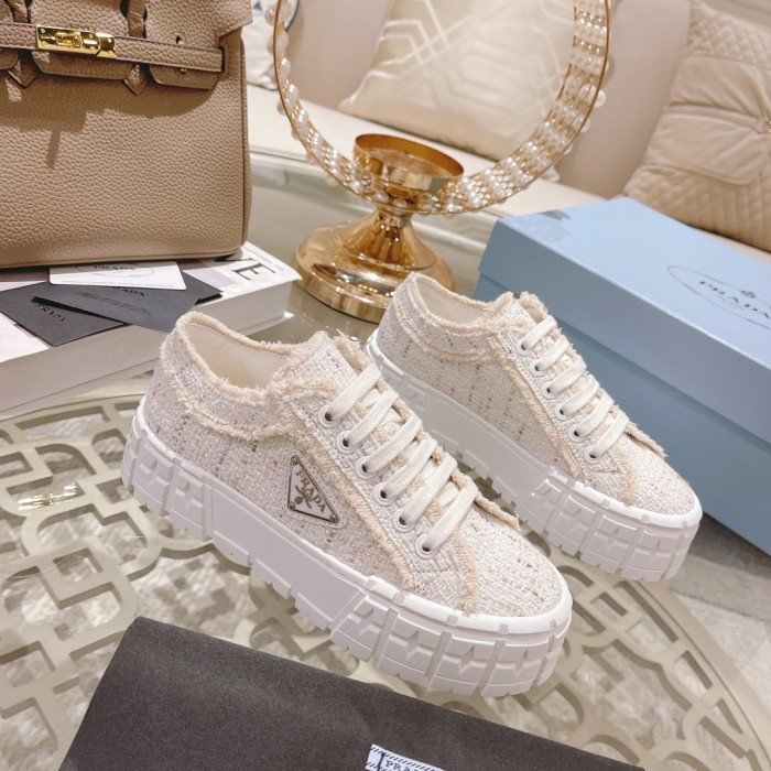 Prada women shoes 1：1 quality-352