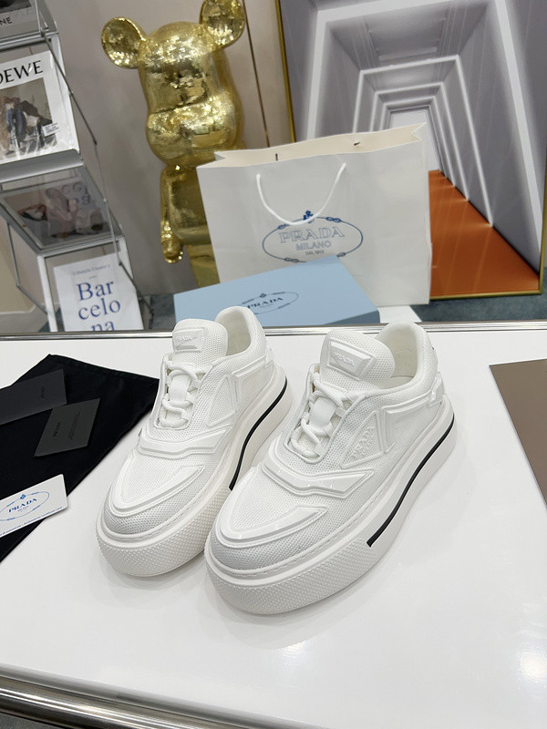 Prada women shoes 1：1 quality-324