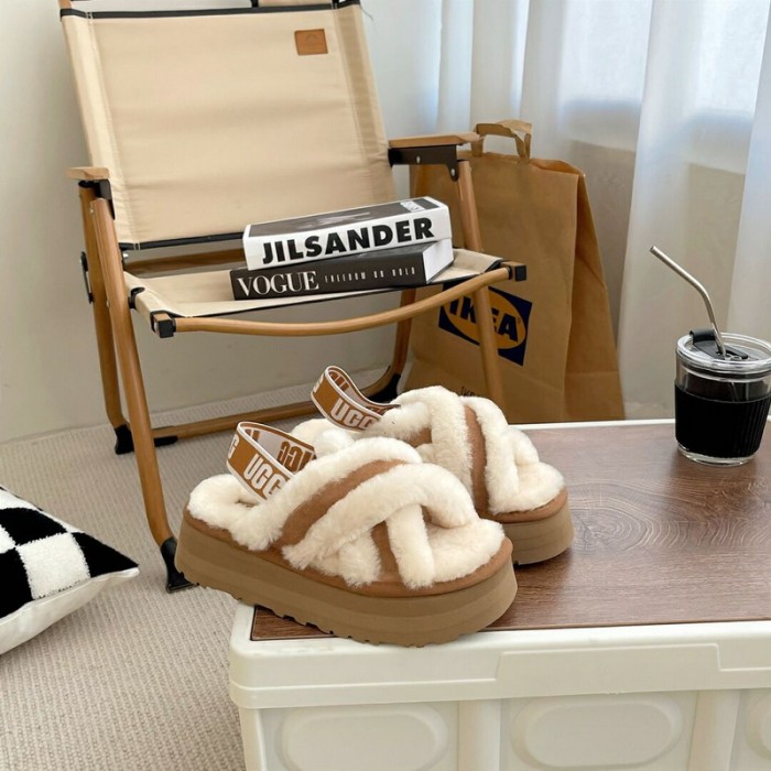 UG Sandals-053