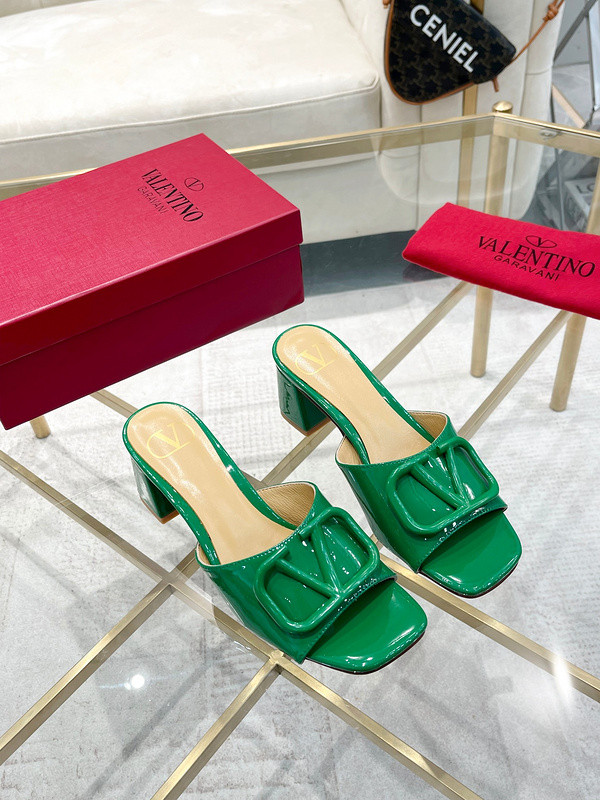 VT women slippers AAA-200