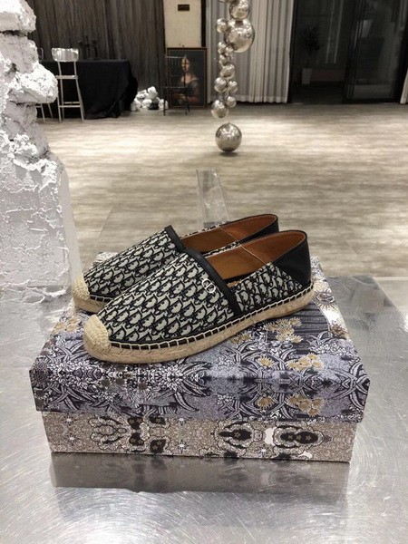 Dior Women Shoes 1：1 quality-222
