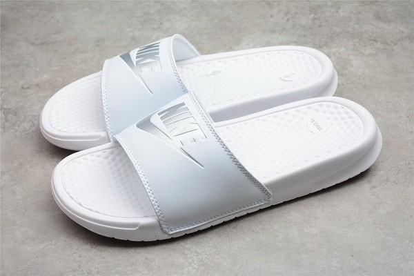Men slippers-111