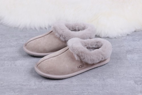 UG Sandals-037