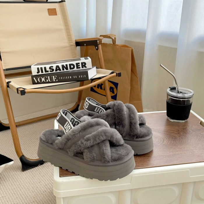 UG Sandals-052