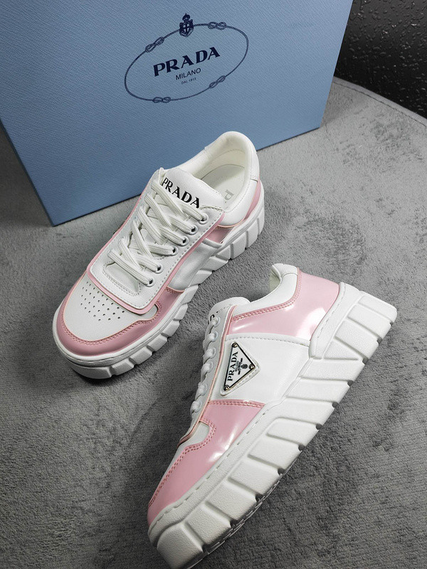 Prada women shoes 1：1 quality-370