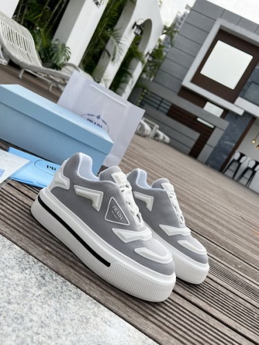 Prada men shoes 1：1 quality-917
