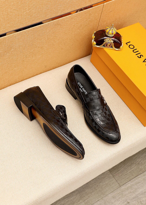 LV Men shoes 1：1 quality-4606