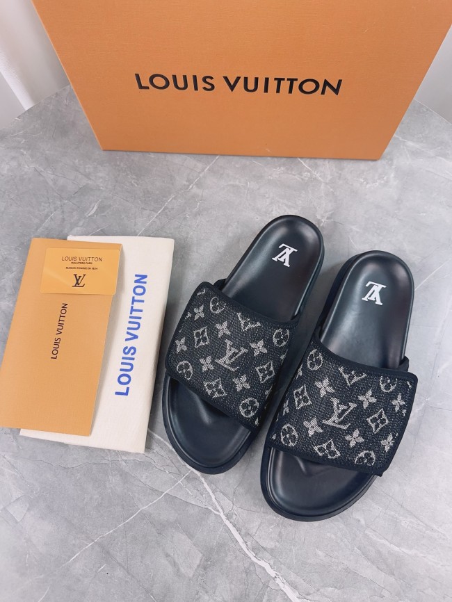 LV Sandals 1：1 Quality-825
