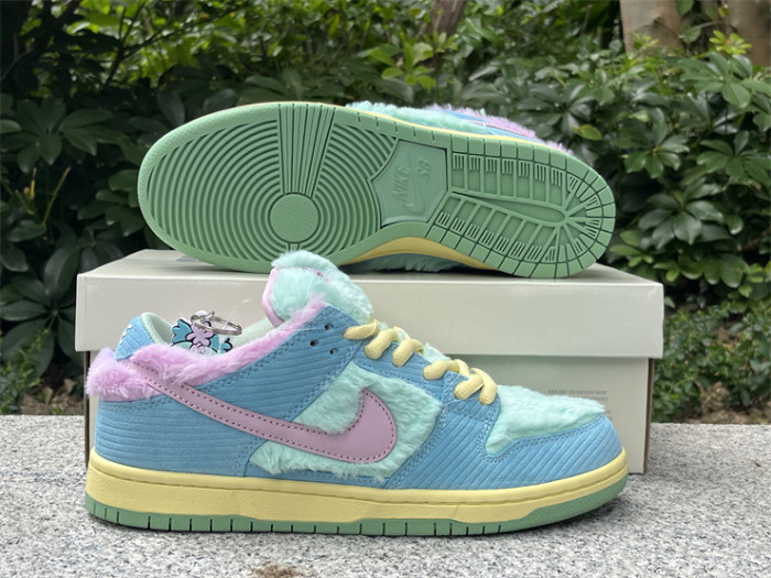 Authentic  Verdy x Nike SB Dunk Low “Visty”