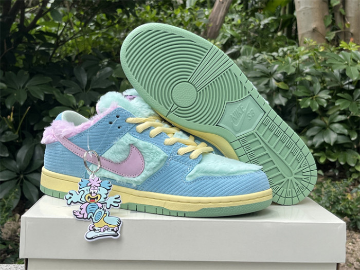 Authentic  Verdy x Nike SB Dunk Low “Visty”