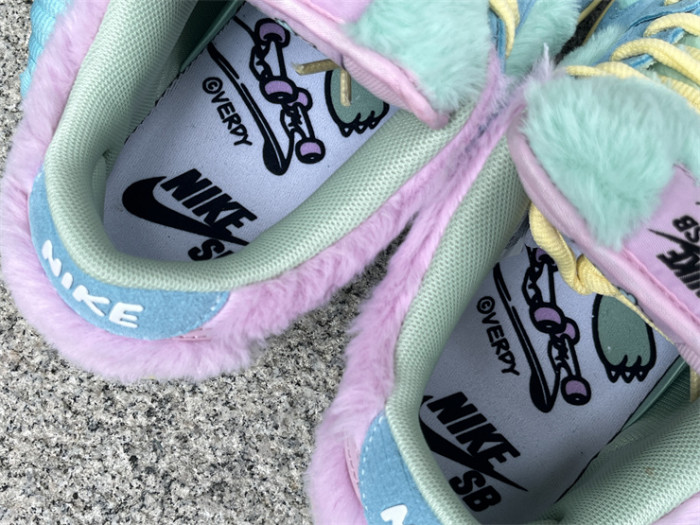 Authentic  Verdy x Nike SB Dunk Low “Visty”