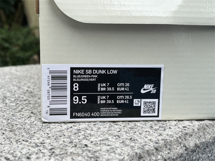 Authentic  Verdy x Nike SB Dunk Low “Visty”