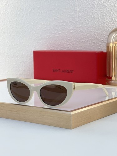 YL  Sunglasses AAAA-977