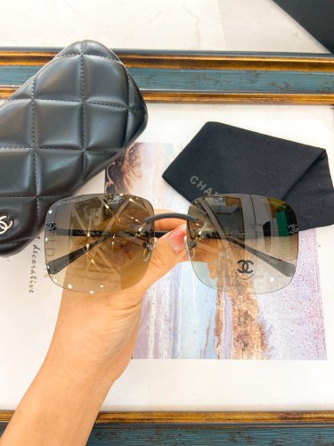 CHNL Sunglasses AAAA-4733