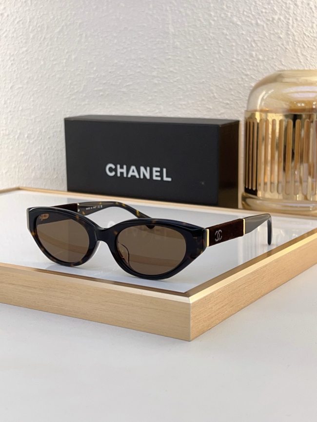 CHNL Sunglasses AAAA-4968