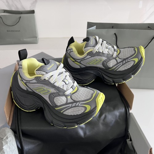B 17FW Tripe-S High End Sneaker-634