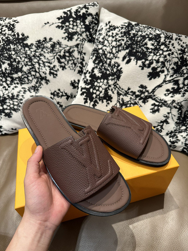LV women Sandals 1：1 Quality-1084