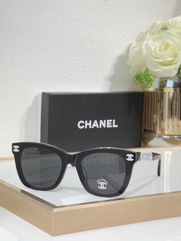 CHNL Sunglasses AAAA-5723