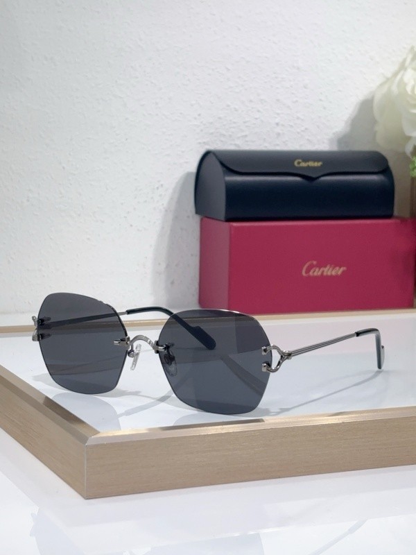 Cartier Sunglasses AAAA-9021