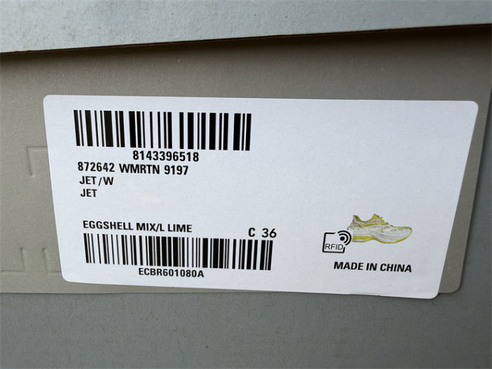 B 17FW Tripe-S High End Sneaker-720